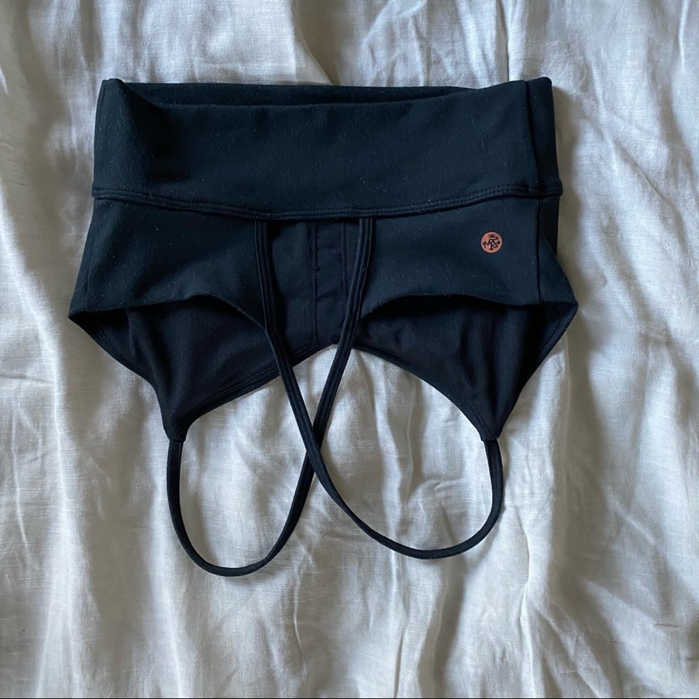 Manduka black sports bra